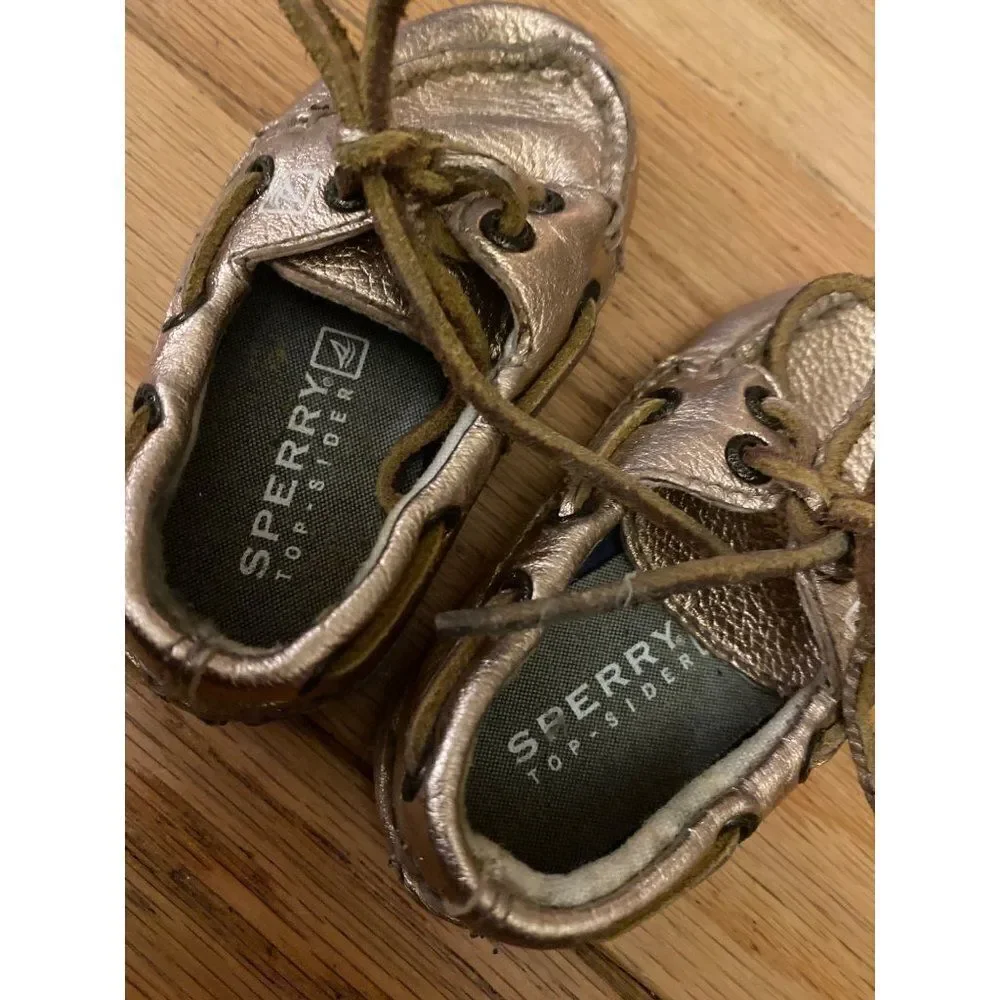 Sperry girls gold metallic slip on leather tie loafers size 5M